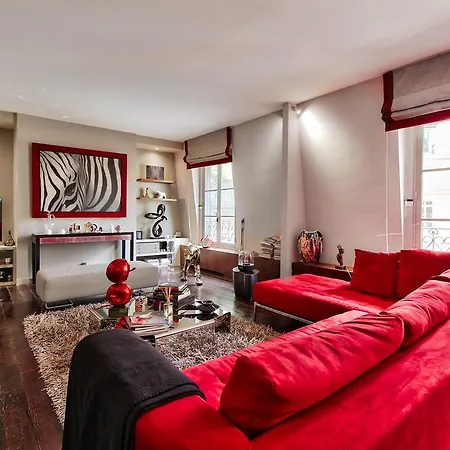 Marignan - Duplex Apartment Paris